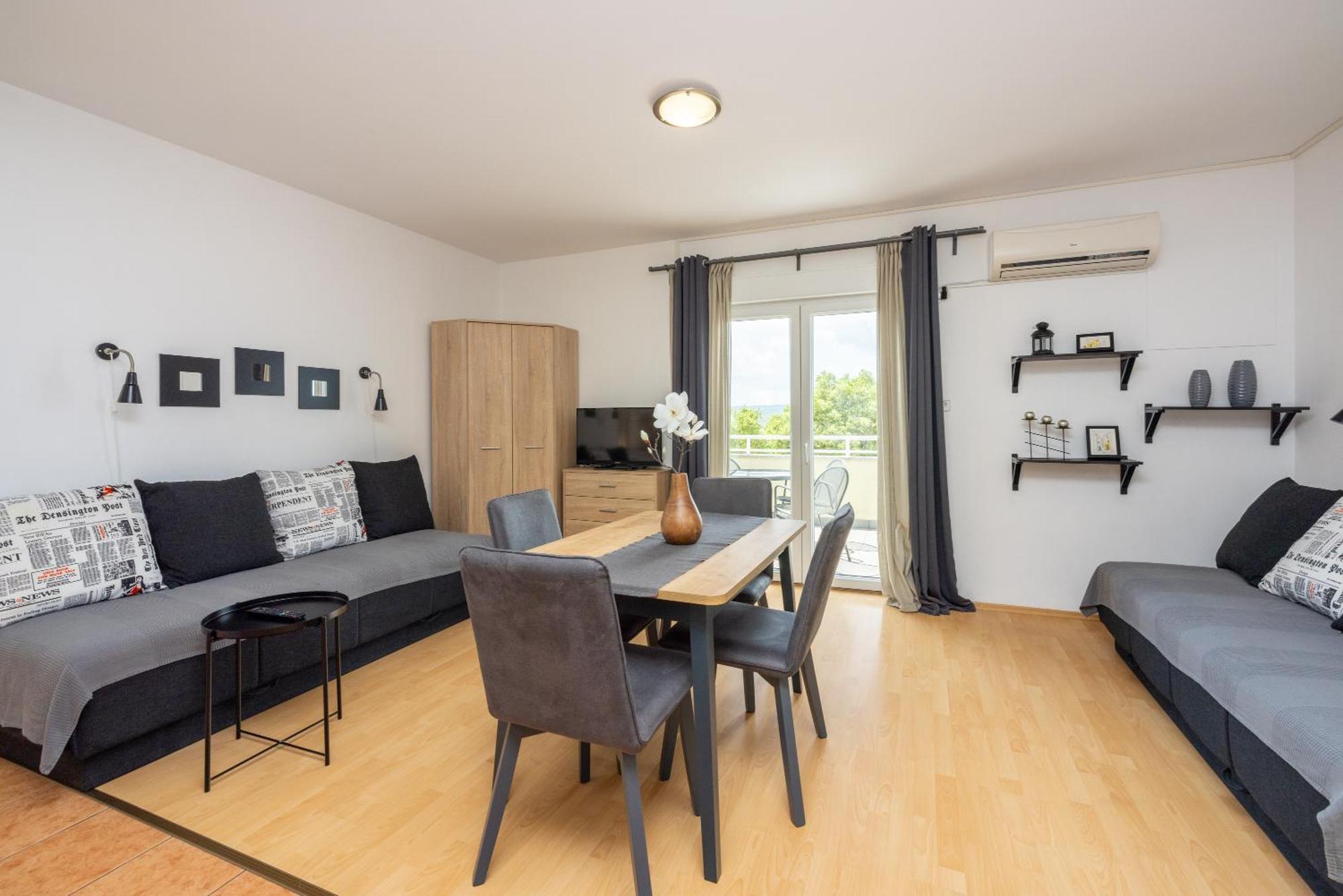 Apartments Claudia Crikvenica Buitenkant foto