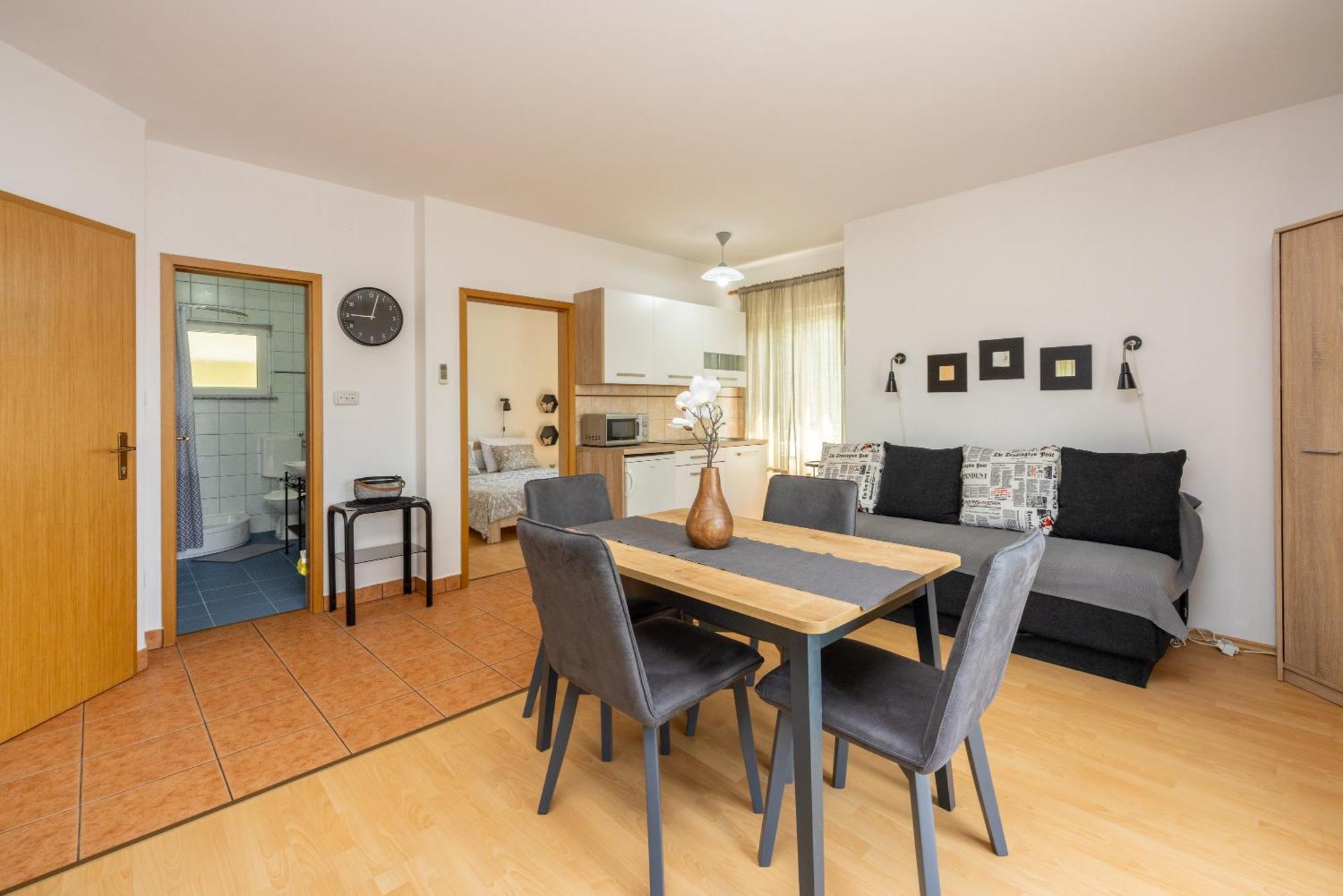 Apartments Claudia Crikvenica Buitenkant foto