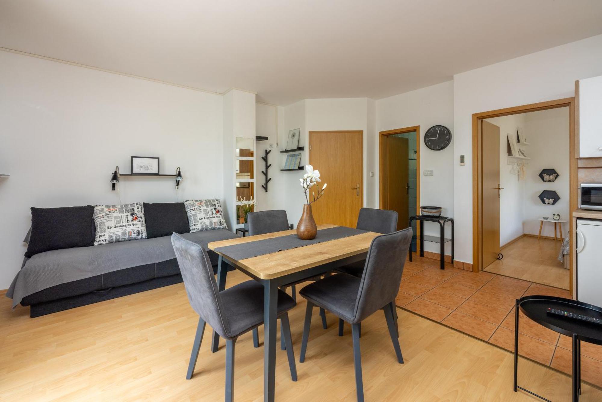 Apartments Claudia Crikvenica Buitenkant foto